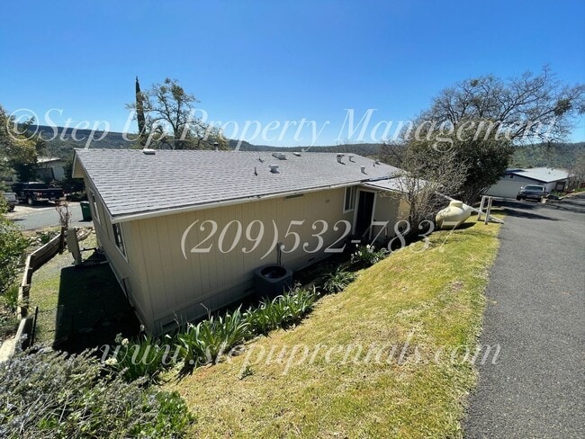 Building Photo - 2 Bedroom 2 Bath Manufactured Home With Wa...