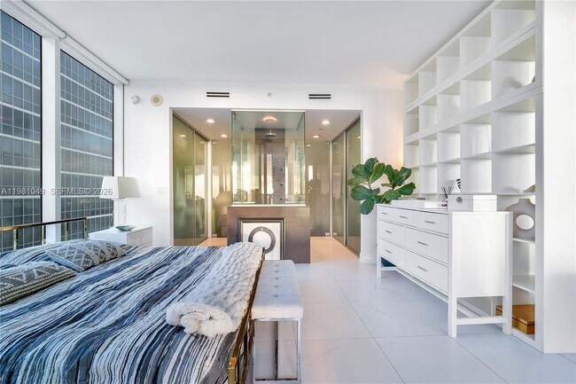 Building Photo - 1040 Biscayne Blvd