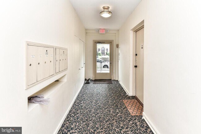 Building Photo - 1863 Kalorama Rd NW