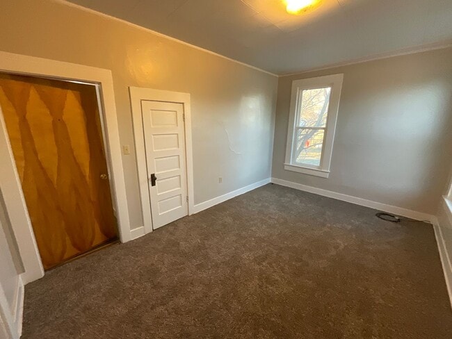 Building Photo - 1101 O Ave