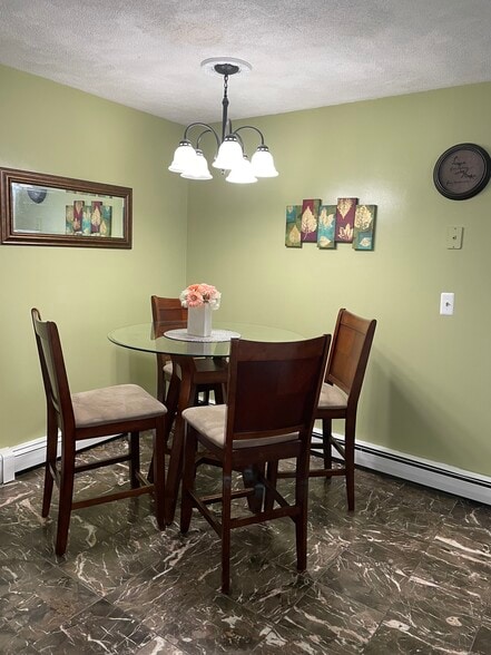 Dining table - 229 Essex St