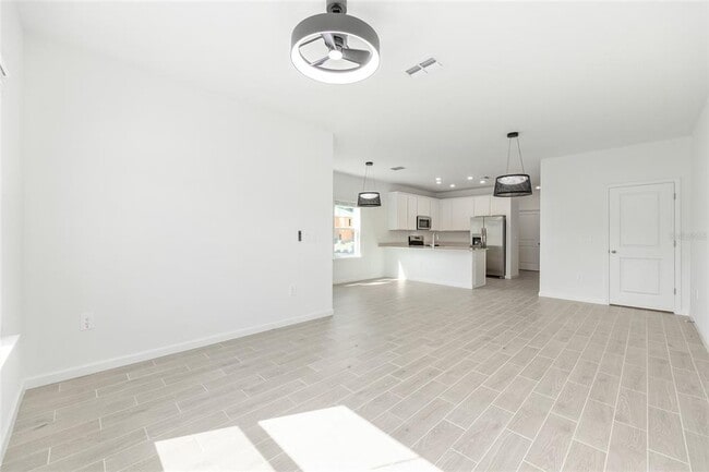 Building Photo - 3625 SE 37th Ct