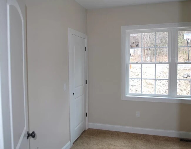 Building Photo - 61 Webster St