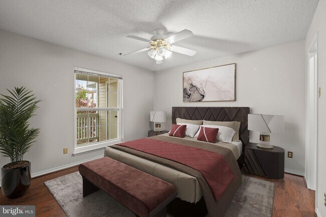 Building Photo - 1504 Lincoln Way