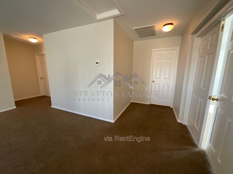 Building Photo - 7323 W Alta Vista Rd