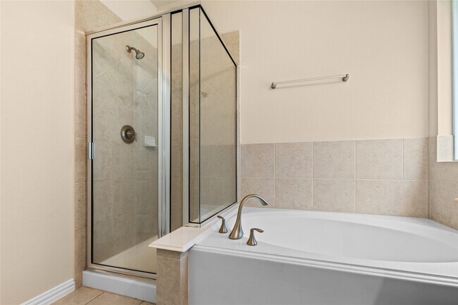 Building Photo - 22810 Highland Bluff Ln