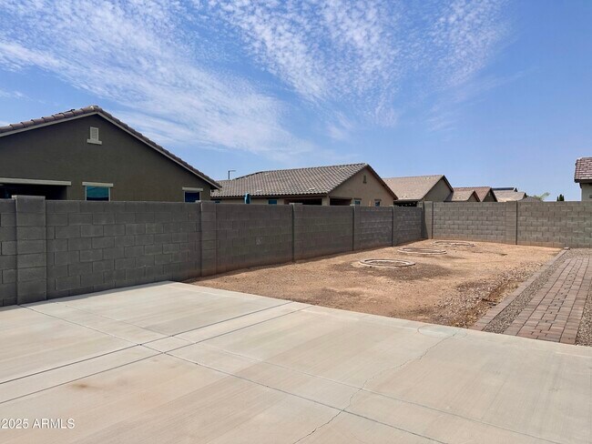 Building Photo - 18569 W Via Montoya Dr