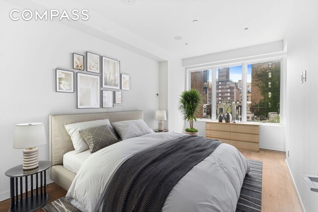 Building Photo - 135 E 38th St