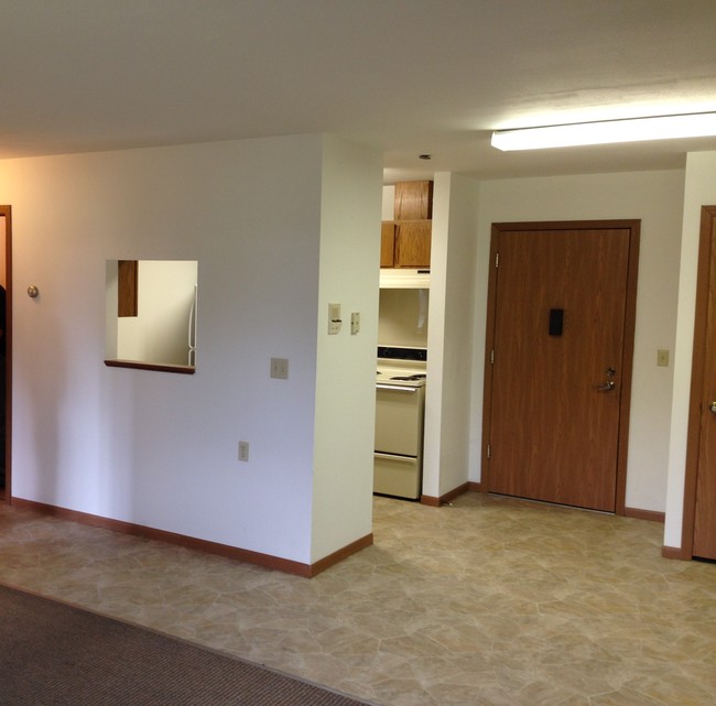 Primary Photo - Highland View Apartments