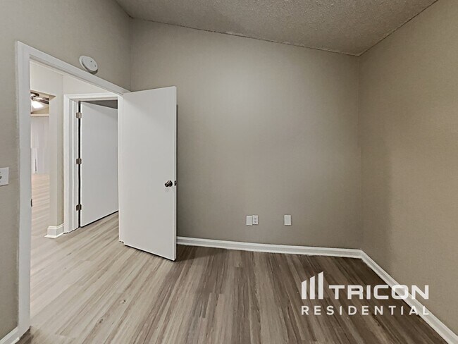 Building Photo - 1662 Sand Key Cir