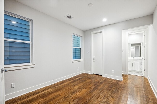 Building Photo - 1518 Houston Ave