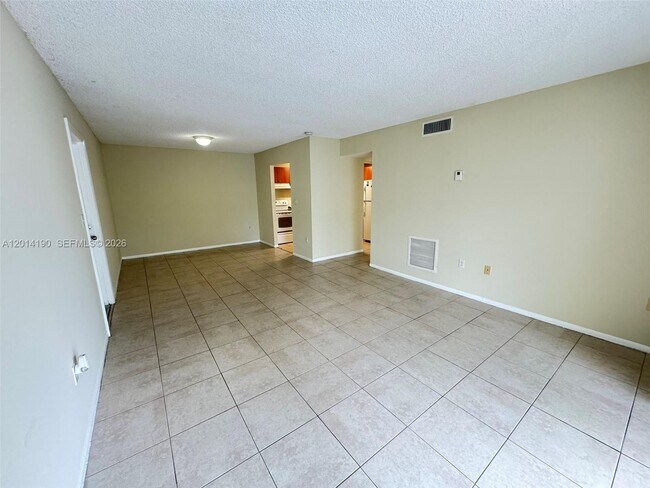 Building Photo - 415 Executive Center Dr