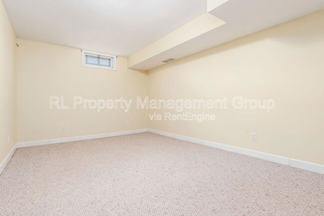 Building Photo - 484 Serenity Dr