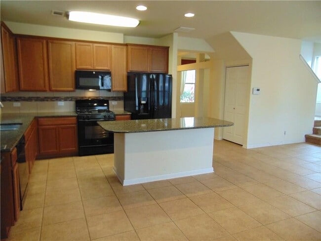 Building Photo - 5208 Hellman