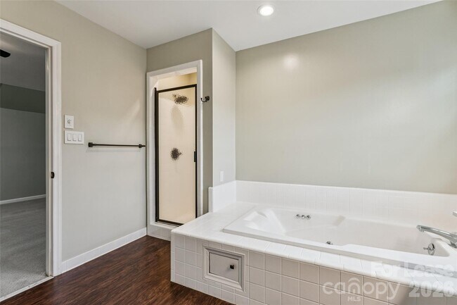 Building Photo - 6209 Padget Parrish Ct