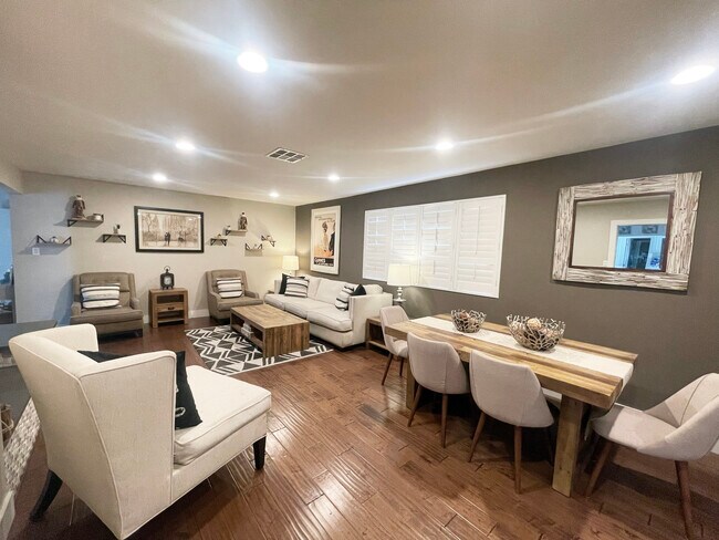 Building Photo - 14717 Terryknoll Dr