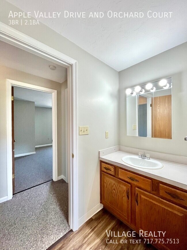 Building Photo - 710 Apple Valley Dr