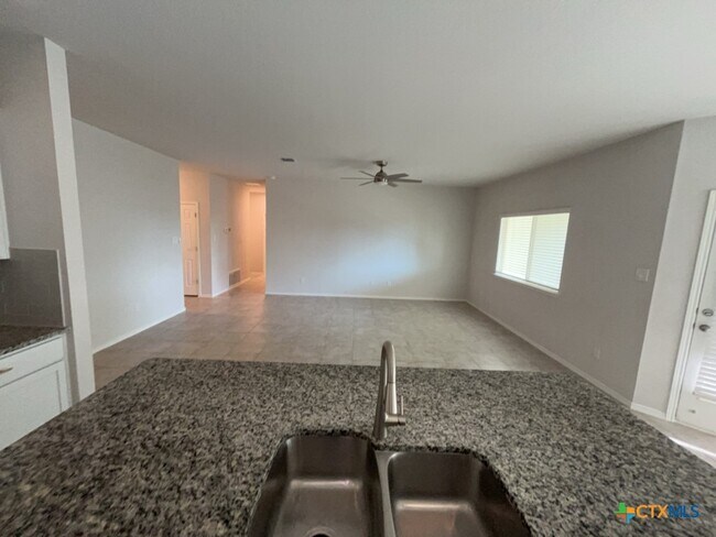 Building Photo - 1824 Fall Creek Ct