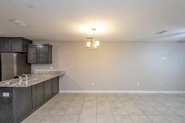 Building Photo - 2203 Durazno Ct