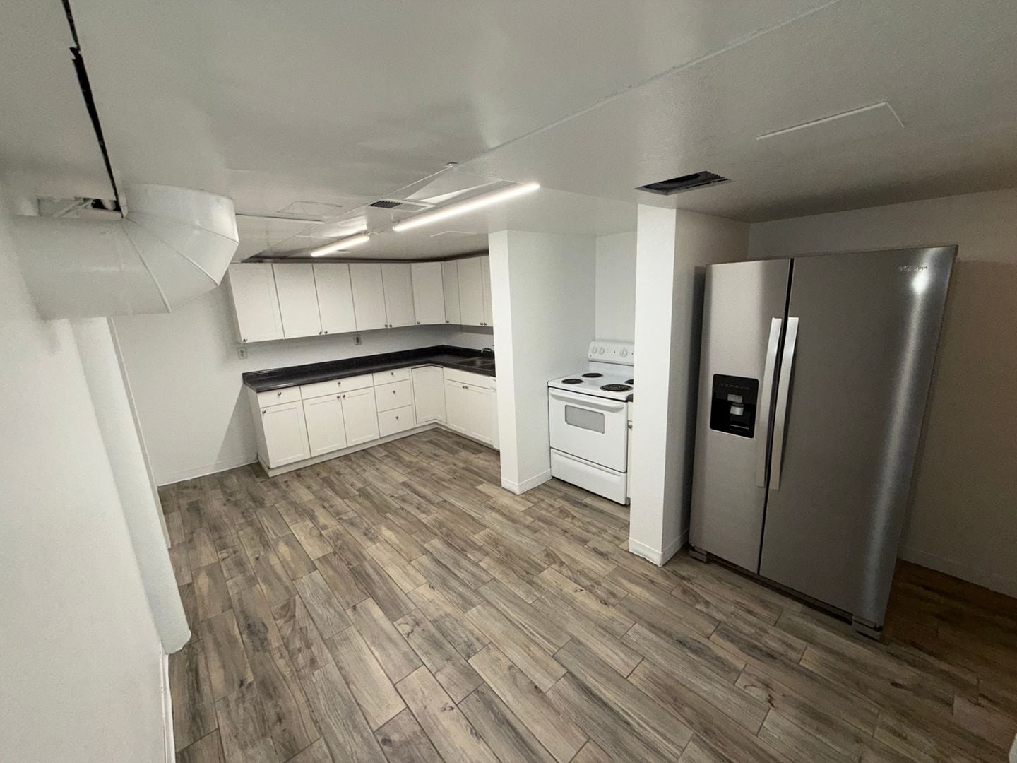 Building Photo - 17A N Main St