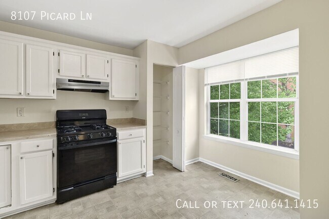 Building Photo - 8107 Picard Ln