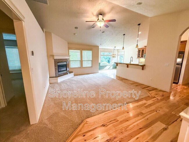 Building Photo - 2328 E Satterfield St