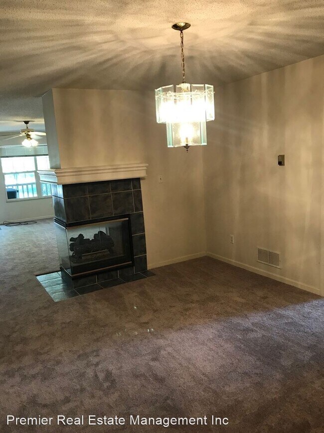 Building Photo - 2 br, 2 bath House - 352 E Partridge Ave