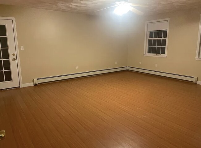 MASTER BEDROOM - 184 Prospect Hill Rd