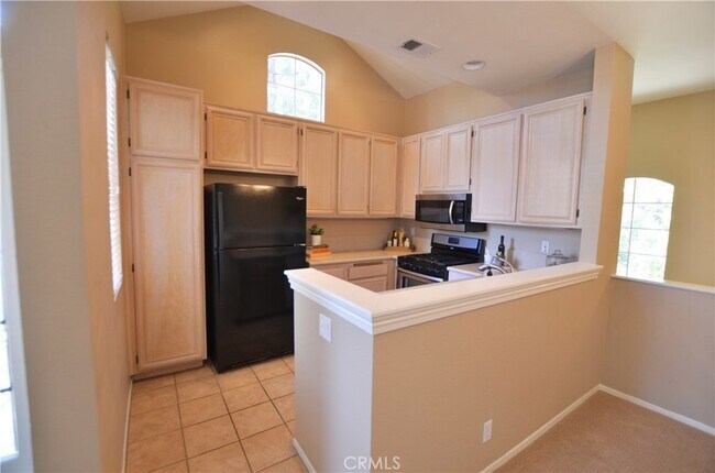 Building Photo - 97 Montara Dr
