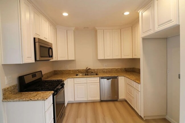 Building Photo - 33771 Copper Lantern St