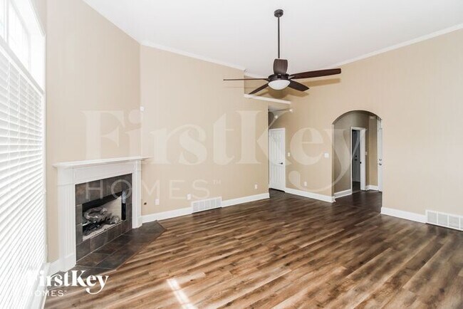 Building Photo - 8233 Sawyer Mill Cove