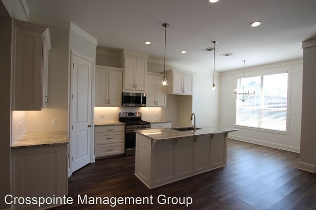 Building Photo - 4 br, 2.5 bath House - 1243 Nate Circle