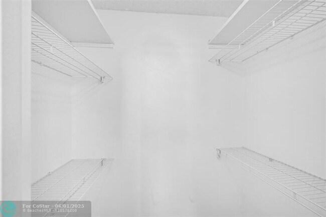 Building Photo - 777 S Federal Hwy