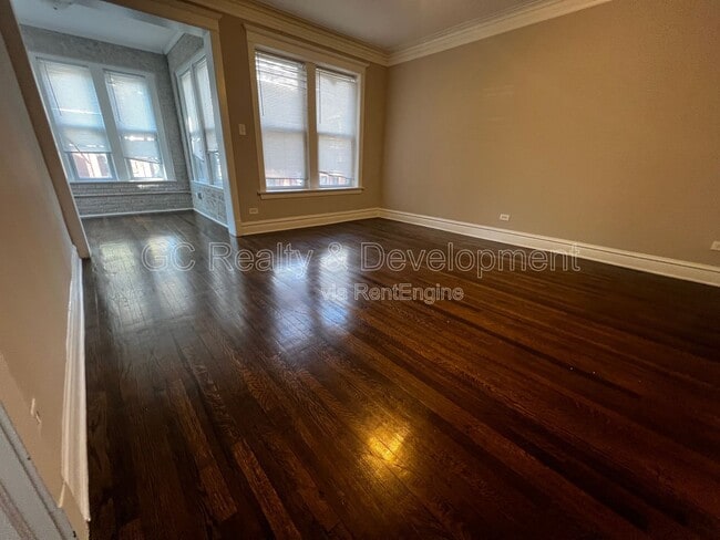 Building Photo - 6031 S Eberhart Ave