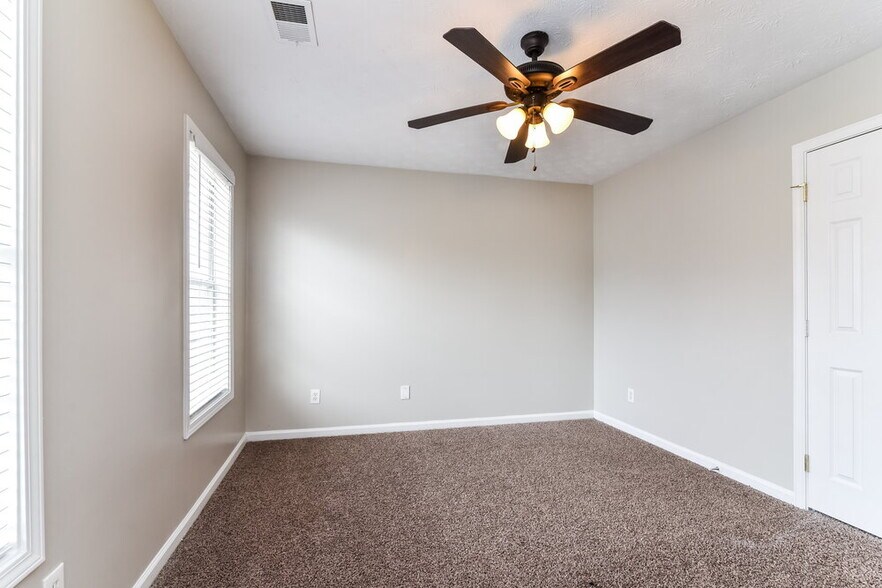 Building Photo - 2088 Strang Blvd