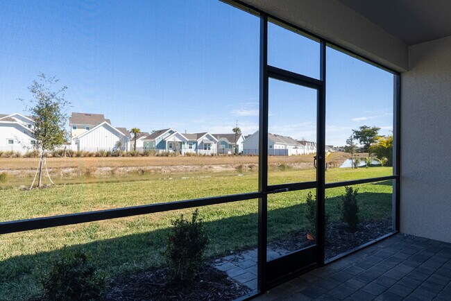 Building Photo - 11470 Burgundy Dr