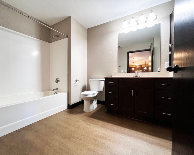 Building Photo - Grand Terrace Apartments