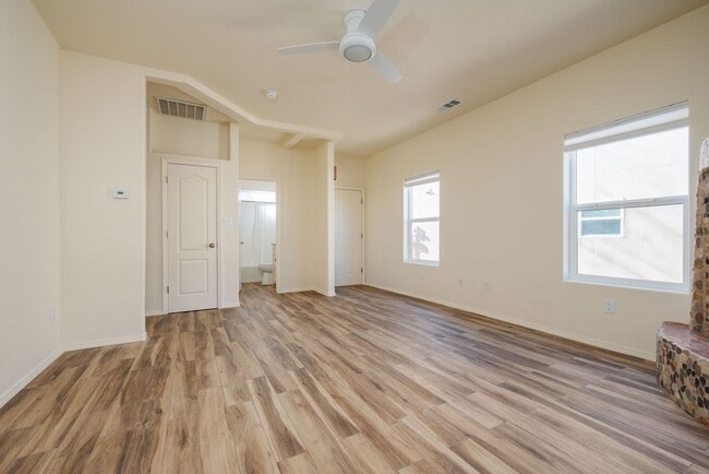 Building Photo - Move-In Ready Beauty Available Now!