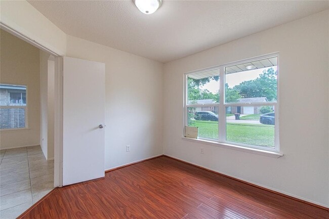 Building Photo - 12710 Autumn Mill Dr
