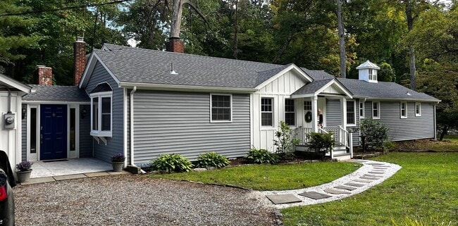 Building Photo - 83 Maltbie Ave