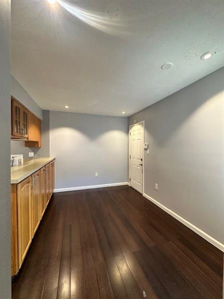 Building Photo - 107 Villa Dr