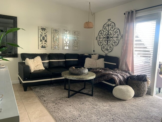 Building Photo - Coquina Key Condo