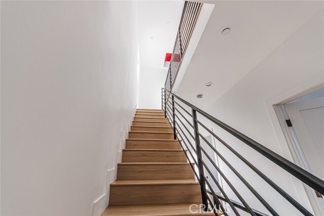 Building Photo - 13461 Beach Ave