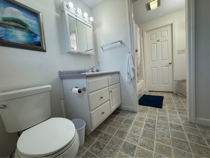 Building Photo - 129 Lawrence Rd