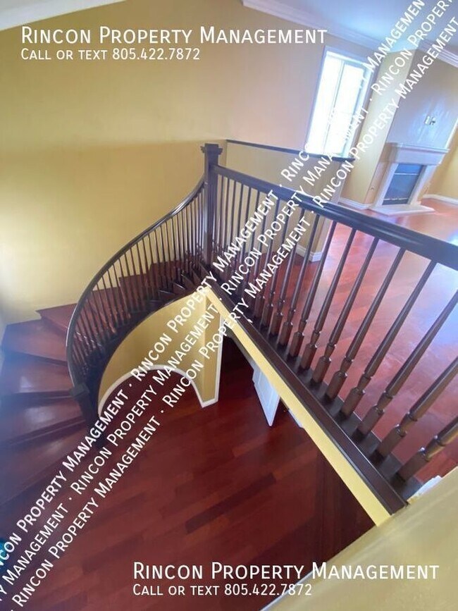 Building Photo - Elegant Long Term Large Home Rental - Load...