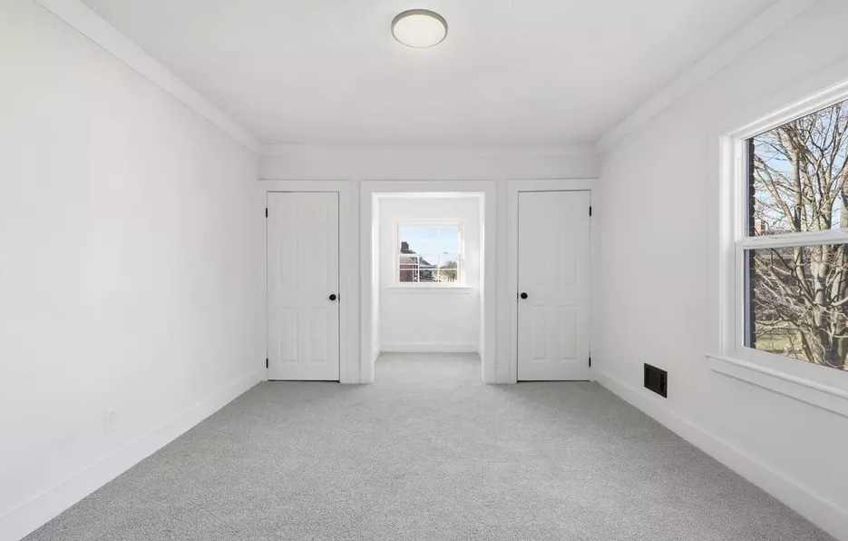 Building Photo - 8951 La Salle Blvd