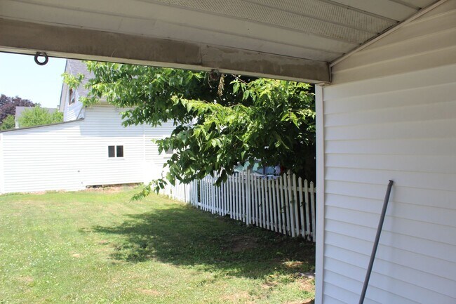 Building Photo - Charming 4-Bedroom Home in the Heart of Millersville!
