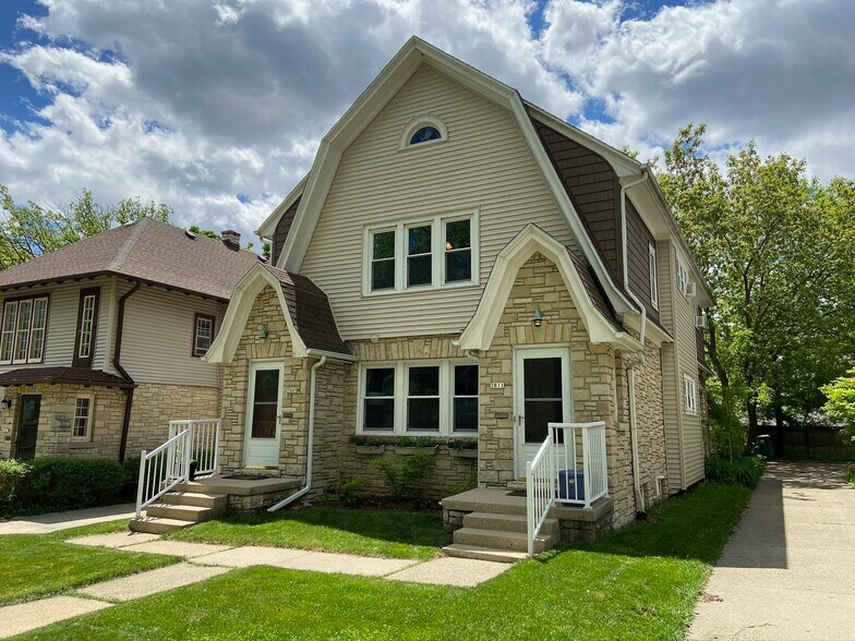 Front of duplex - 3811 N Morris Blvd