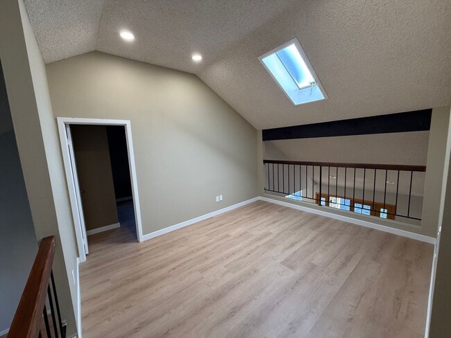 Building Photo - Newly Renovated Home on a Quiet Cul-de-Sac – Available Now