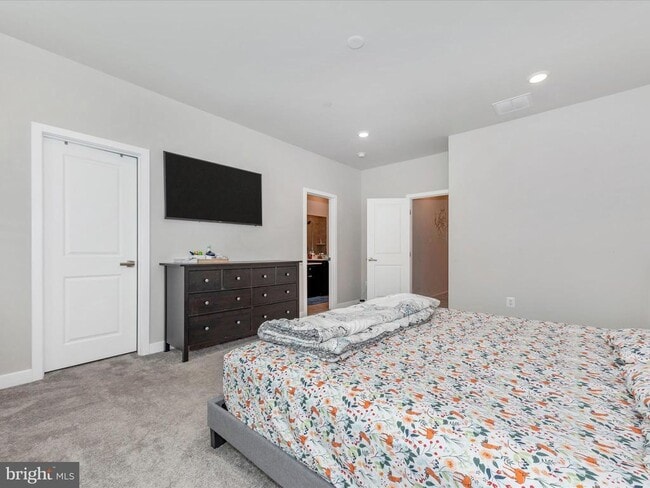 Building Photo - 11115 Hazelnut Ln